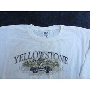 Vintage Anvil 2XL XXL Yellowstone souvenir T-Shirt